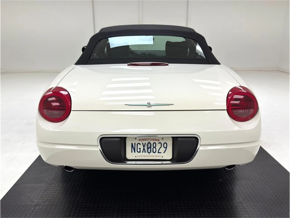 2003 Ford Thunderbird 11th Gen - Image 7 of 31
