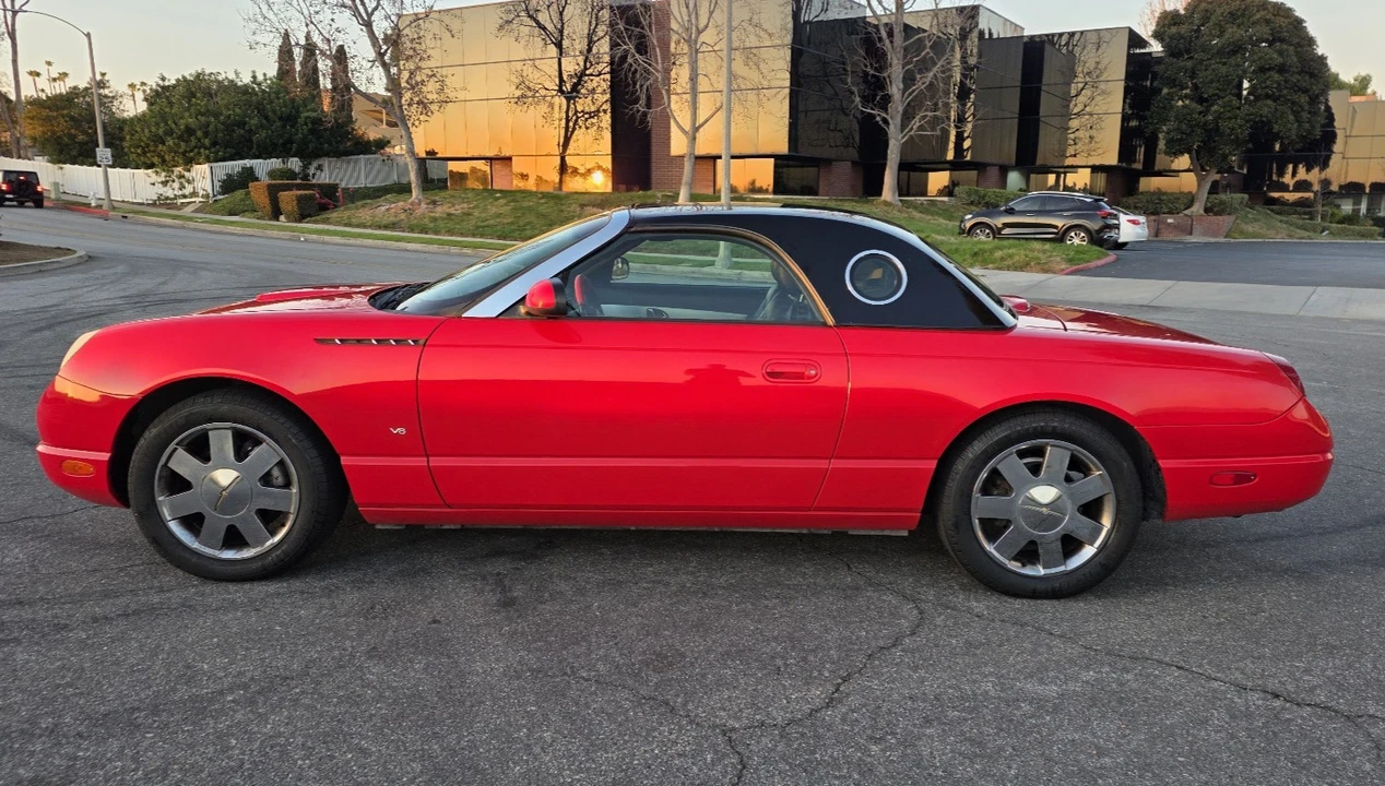 2003 Ford Thunderbird 11th Gen - Image 9 of 21