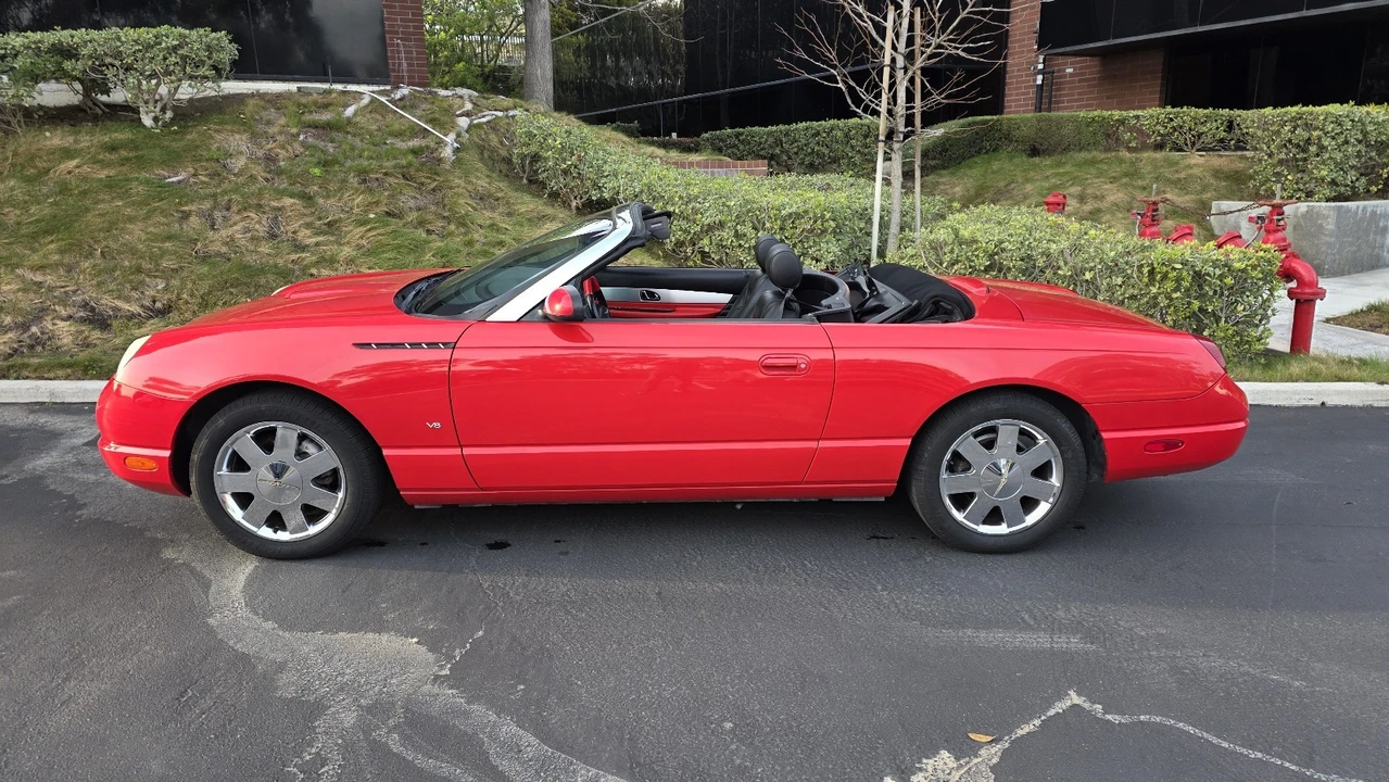 2003 Ford Thunderbird 11th Gen - Image 4 of 21