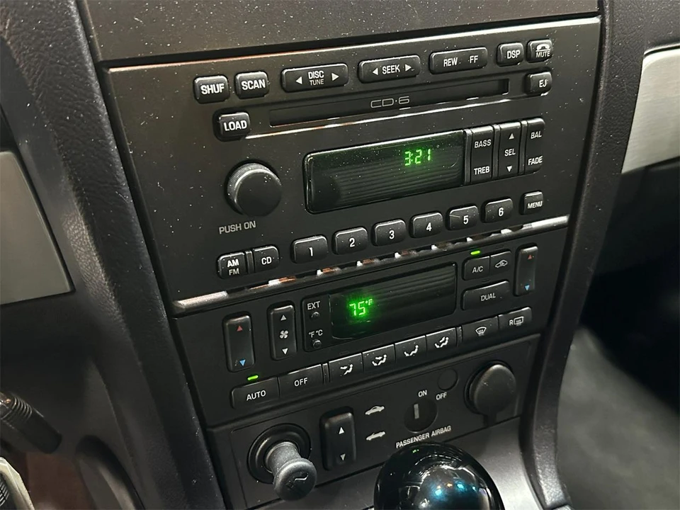 2003 Ford Thunderbird 11th Gen - Image 16 of 31