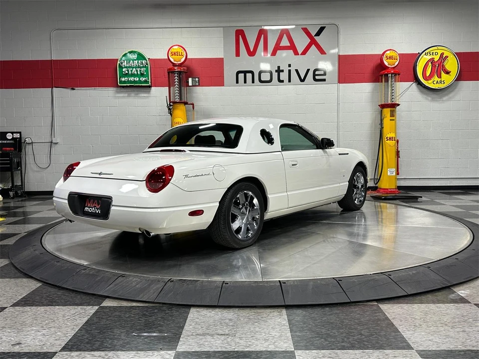 2003 Ford Thunderbird 11th Gen - Image 8 of 31