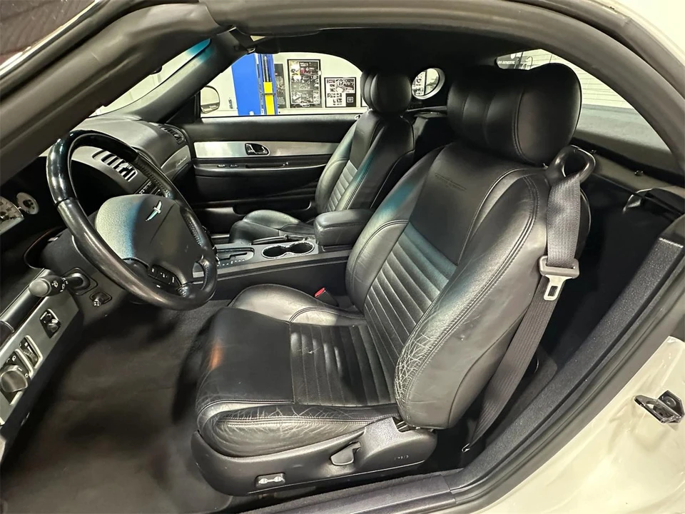2003 Ford Thunderbird 11th Gen - Image 21 of 31