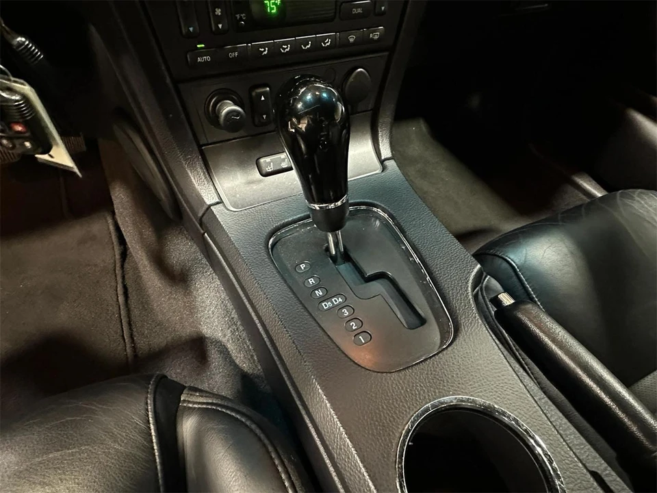 2003 Ford Thunderbird 11th Gen - Image 17 of 31
