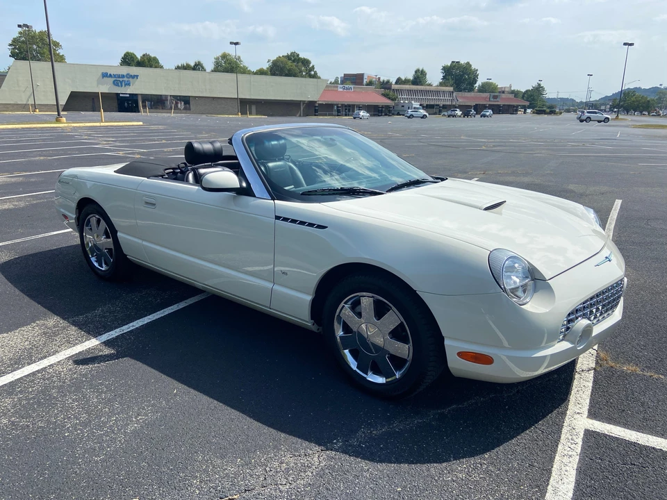 2003 Ford Thunderbird 11th Gen - Image 14 of 31