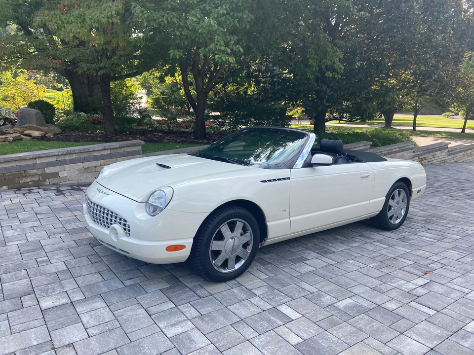 2003 Ford Thunderbird 11th Gen - Image 6 of 31