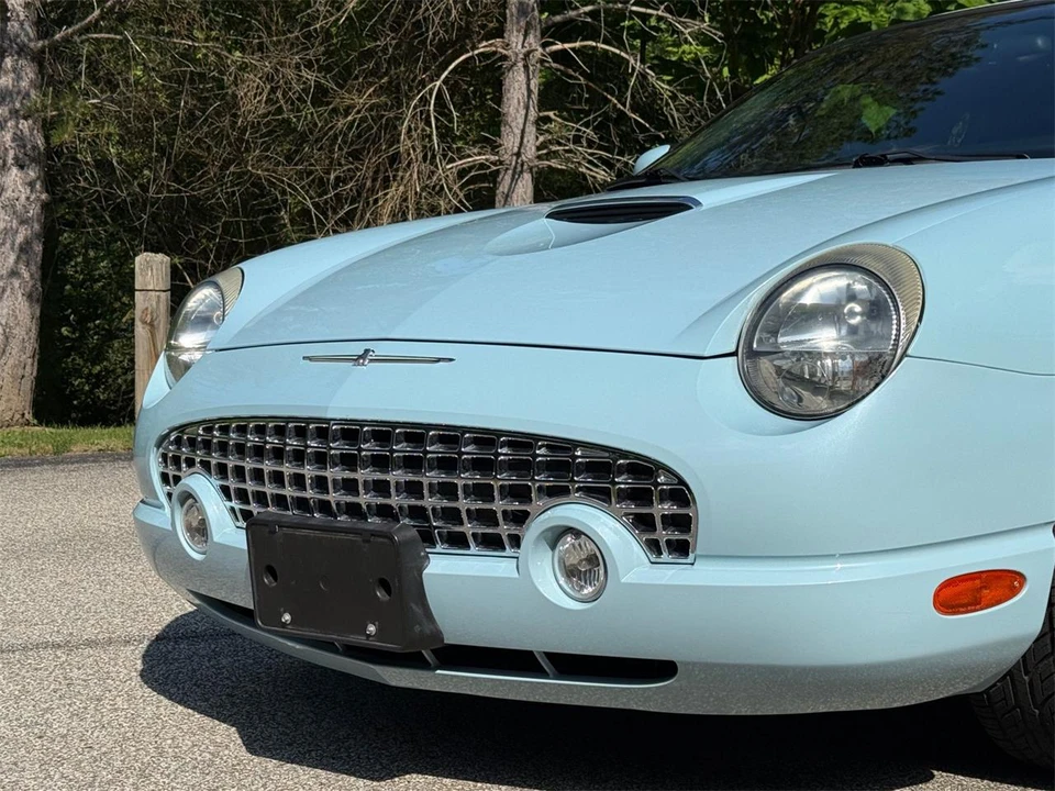2003 Ford Thunderbird 11th Gen - Image 6 of 31