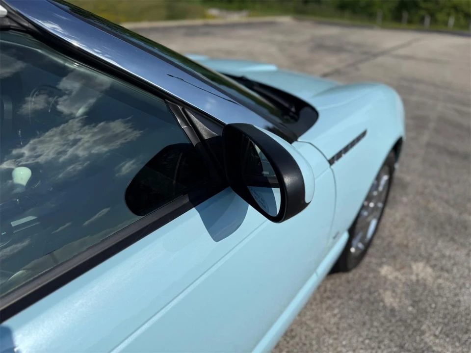 2003 Ford Thunderbird 11th Gen - Image 27 of 31