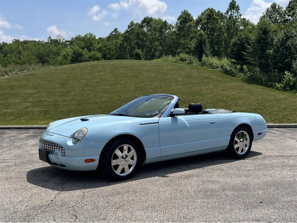 2003 Ford Thunderbird 11th Gen - Image 3 of 31
