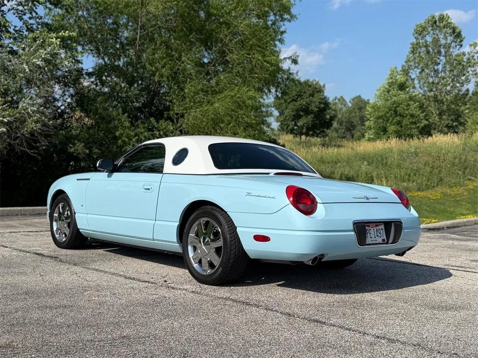 2003 Ford Thunderbird 11th Gen - Image 9 of 31