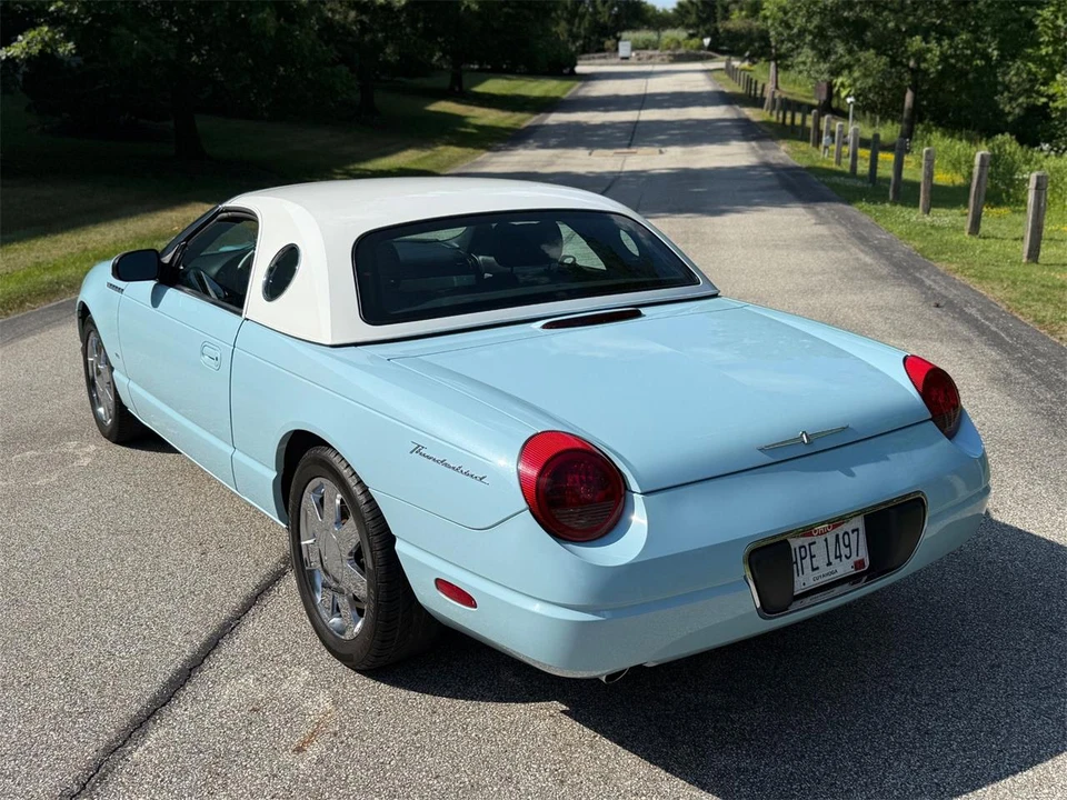 2003 Ford Thunderbird 11th Gen - Image 20 of 31