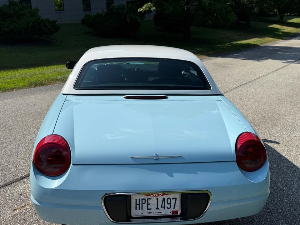 2003 Ford Thunderbird 11th Gen - Image 10 of 31