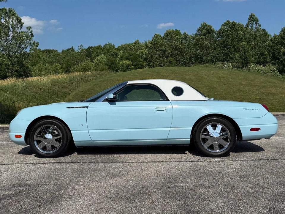 2003 Ford Thunderbird 11th Gen - Image 8 of 31