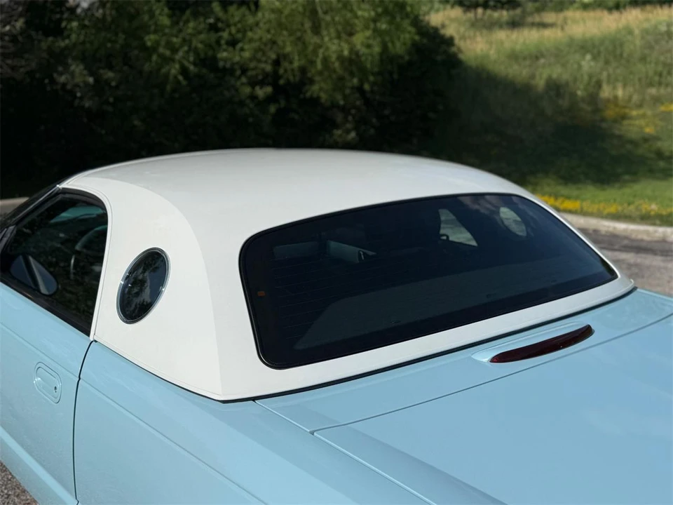 2003 Ford Thunderbird 11th Gen - Image 24 of 31