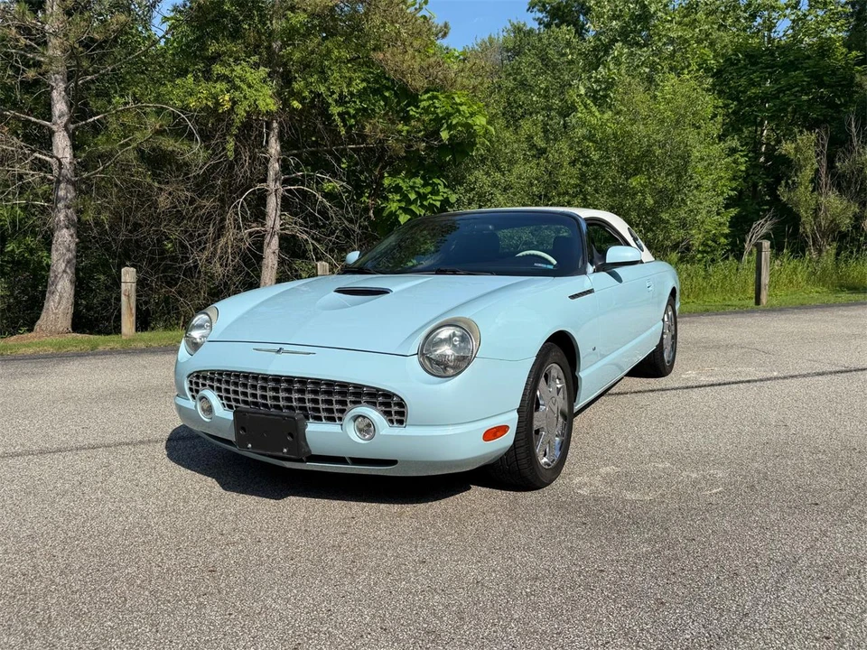 2003 Ford Thunderbird 11th Gen - Image 4 of 31
