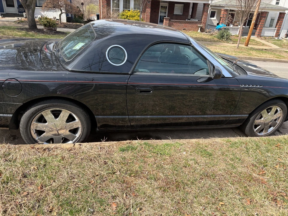 2003 Ford Thunderbird 11th Gen - Image 11 of 13