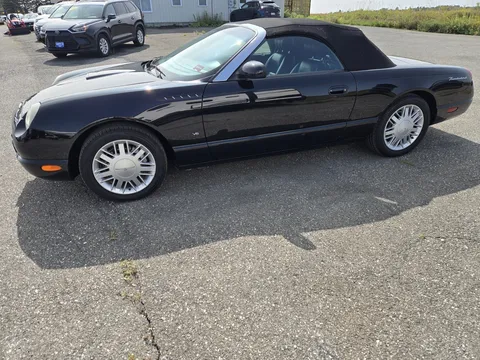 2003 Ford Thunderbird