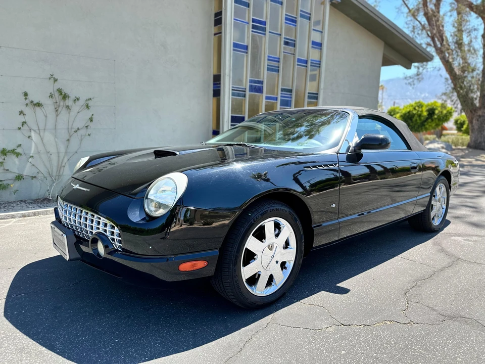 2003 Ford Thunderbird 11th Gen - Image 16 of 31