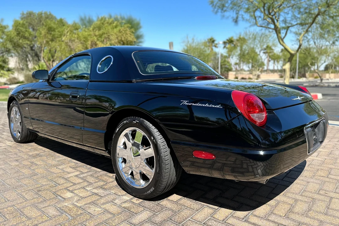 2003 Ford Thunderbird 11th Gen - Image 4 of 31