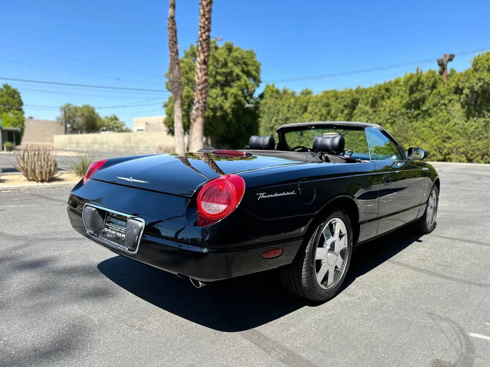 2003 Ford Thunderbird 11th Gen - Image 26 of 31