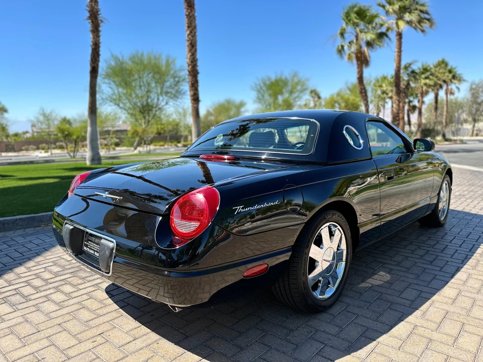 2003 Ford Thunderbird 11th Gen - Image 12 of 31