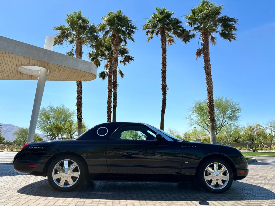 2003 Ford Thunderbird 11th Gen - Image 13 of 31