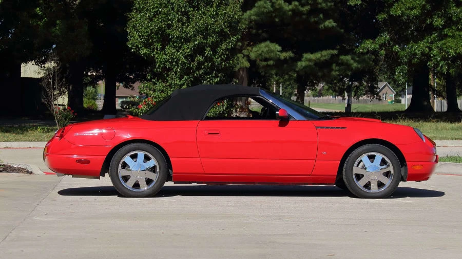 2003 Ford Thunderbird 11th Gen - Image 2 of 20