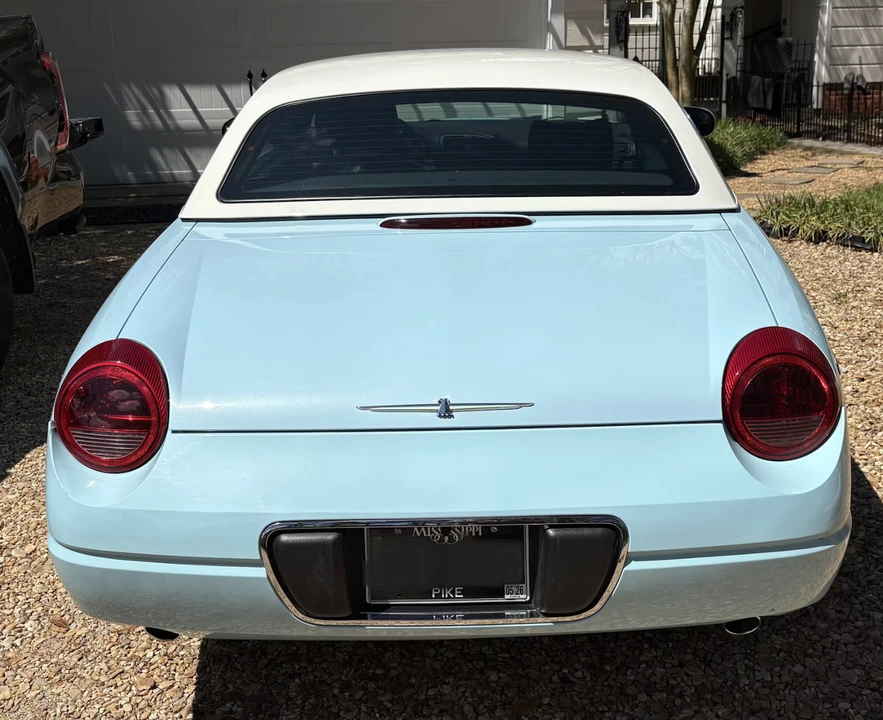 2003 Ford Thunderbird 11th Gen - Image 8 of 11