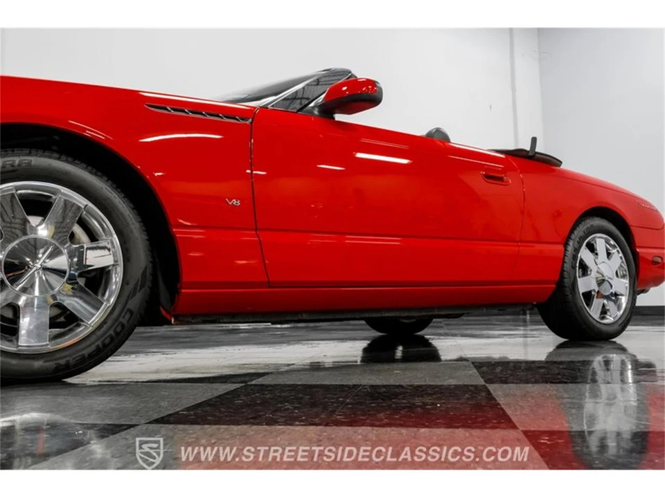 2003 Ford Thunderbird 11th Gen - Image 27 of 31