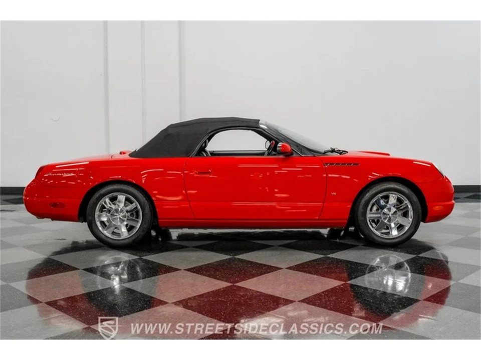 2003 Ford Thunderbird 11th Gen - Image 13 of 31