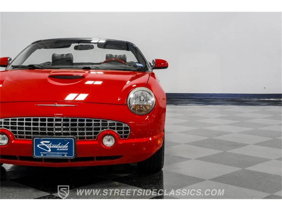 2003 Ford Thunderbird 11th Gen - Image 25 of 31