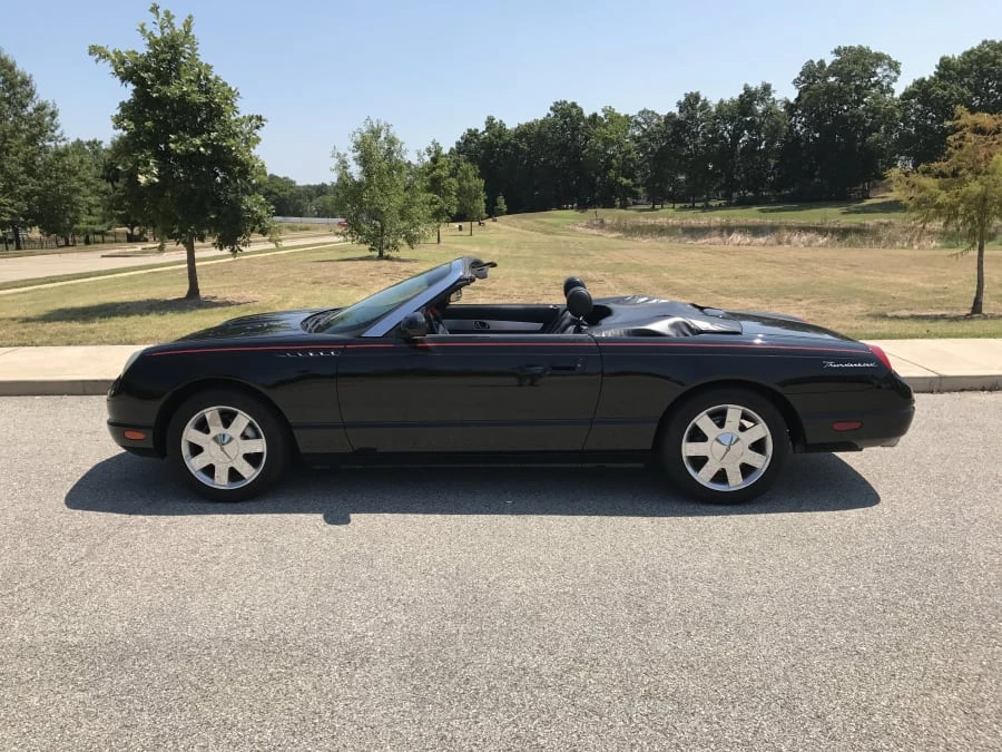 2003 Ford Thunderbird 11th Gen - Image 2 of 10