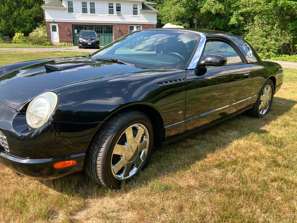 2003 Ford Thunderbird 11th Gen - Image 13 of 31