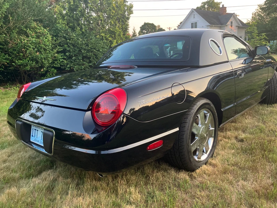 2003 Ford Thunderbird 11th Gen - Image 15 of 31