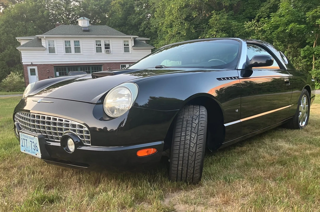 2003 Ford Thunderbird 11th Gen - Image 3 of 31