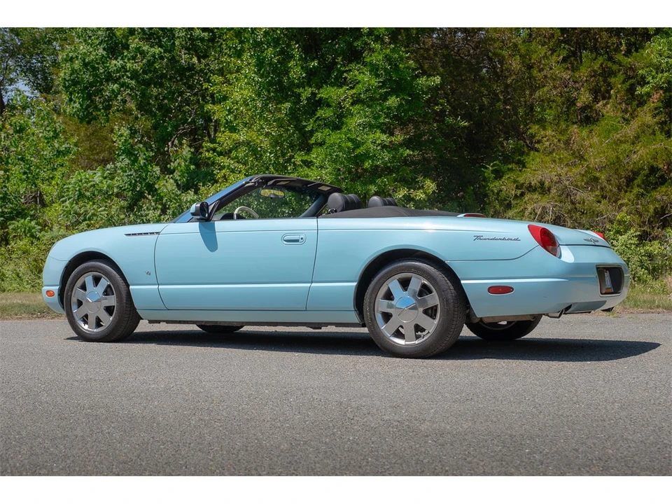 2003 Ford Thunderbird 11th Gen - Image 2 of 31