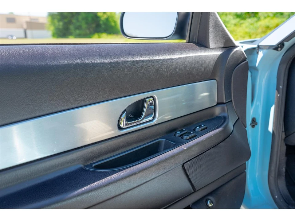 2003 Ford Thunderbird 11th Gen - Image 15 of 31