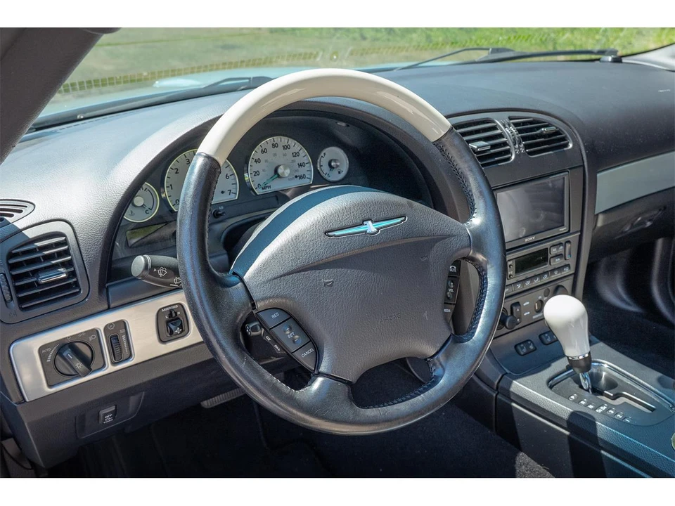 2003 Ford Thunderbird 11th Gen - Image 18 of 31