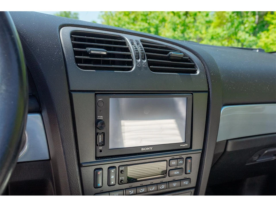2003 Ford Thunderbird 11th Gen - Image 22 of 31
