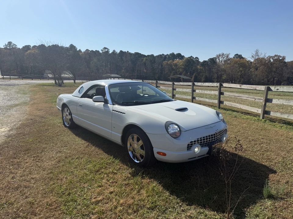 2003 Ford Thunderbird 11th Gen - Image 6 of 10