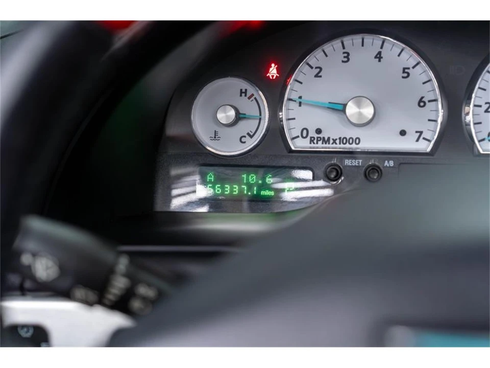 2003 Ford Thunderbird 11th Gen - Image 15 of 31