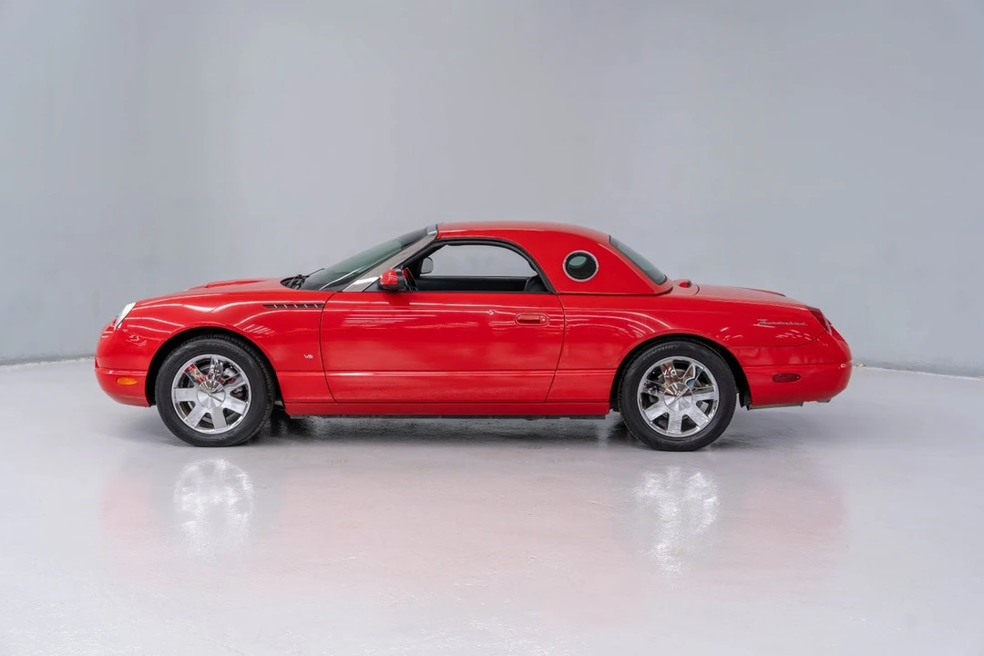 2003 Ford Thunderbird 11th Gen - Image 3 of 31