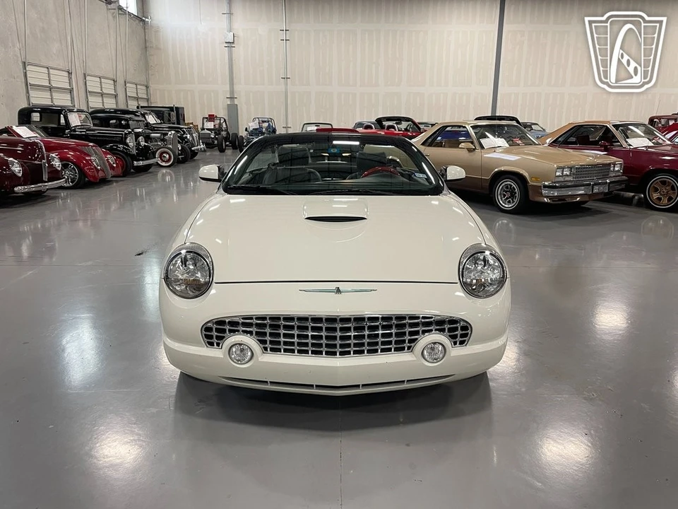 2003 Ford Thunderbird 11th Gen - Image 4 of 12