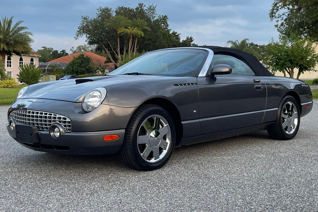 2003 Ford Thunderbird 11th Gen - Image 2 of 31