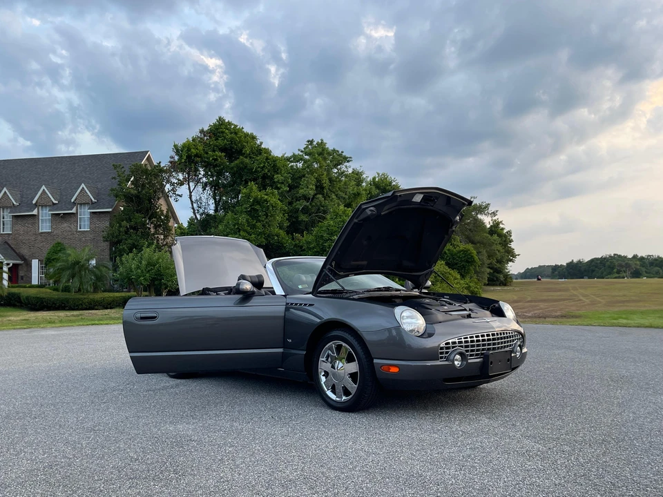 2003 Ford Thunderbird 11th Gen - Image 23 of 31