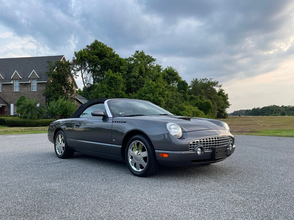 2003 Ford Thunderbird 11th Gen - Image 16 of 31