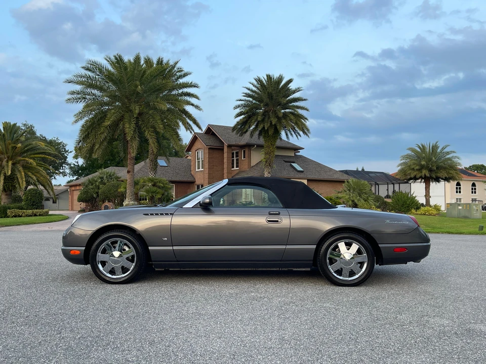 2003 Ford Thunderbird 11th Gen - Image 12 of 31