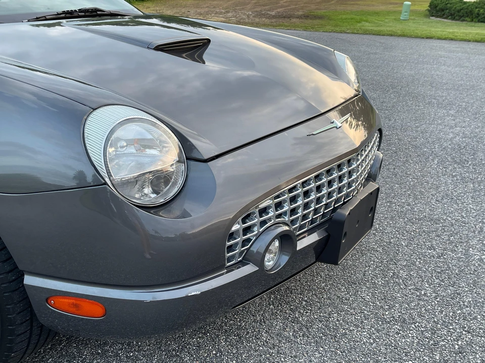 2003 Ford Thunderbird 11th Gen - Image 25 of 31