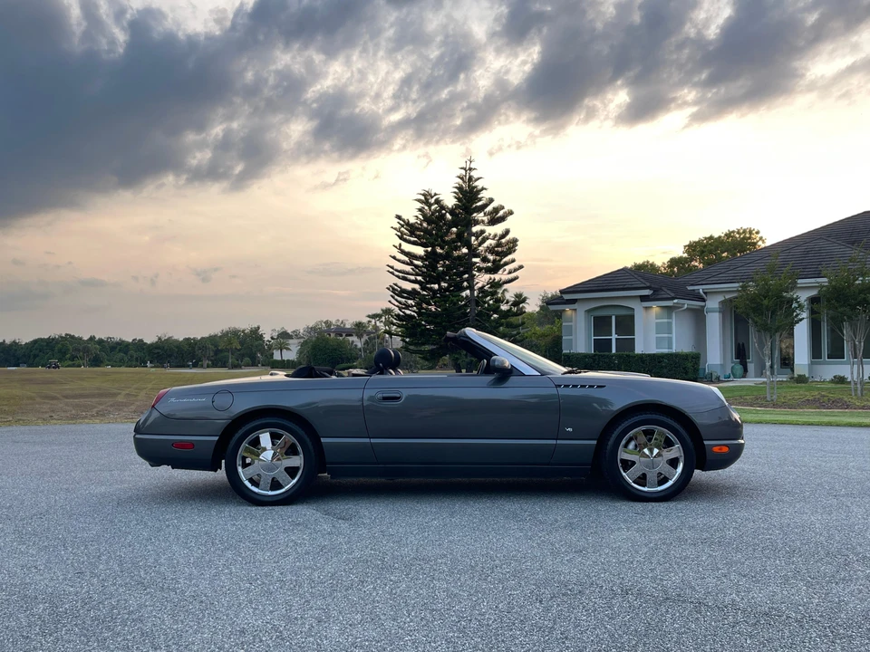 2003 Ford Thunderbird 11th Gen - Image 10 of 31