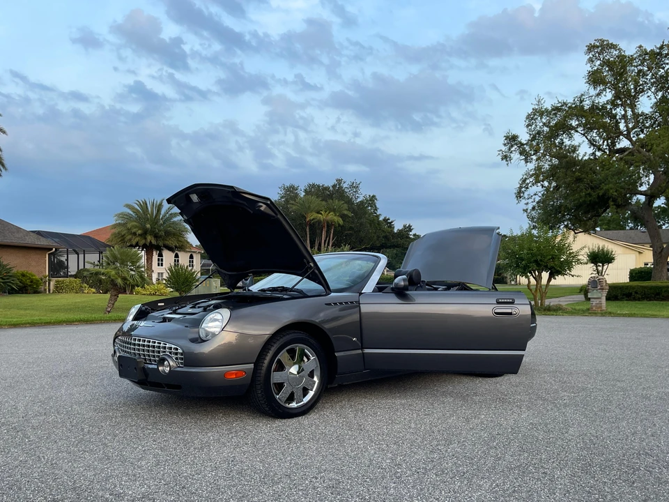 2003 Ford Thunderbird 11th Gen - Image 17 of 31