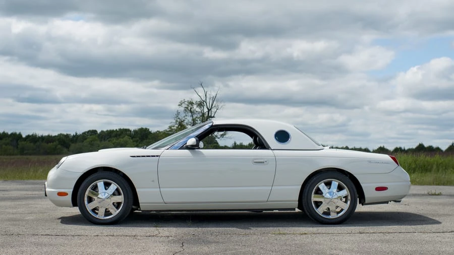2003 Ford Thunderbird 11th Gen - Image 2 of 12